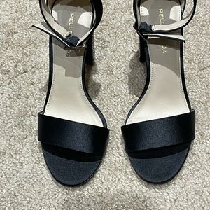pelle Moda  shoes size six